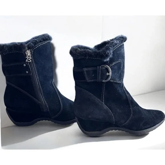 Brilliant Womens Size 8 Black Suede Leather Ankle Snow Boots Zipper Winter - Picture 12 of 12